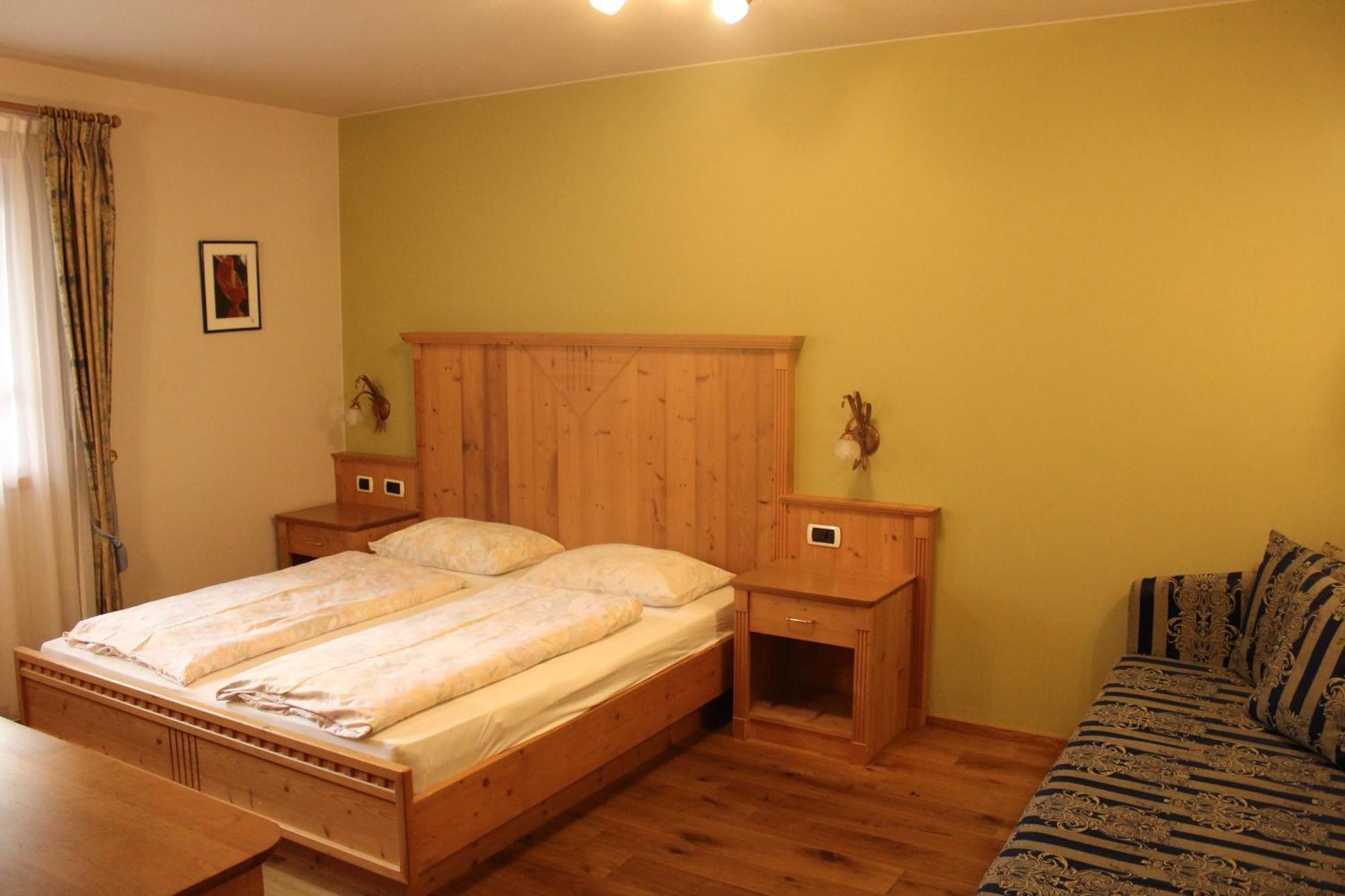 Gasthaus Zum Weissen Kreuz Lazfons Extérieur photo