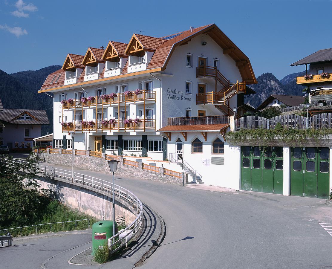 Gasthaus Zum Weissen Kreuz Lazfons Extérieur photo